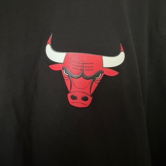 Collab between NBA Chicago Bulls x Marcelo Burlon, Size XL - Picture 3 of 6